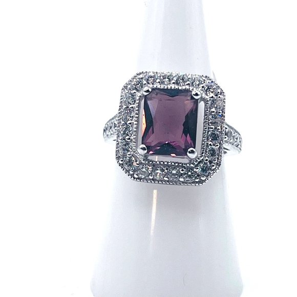 Ring Bomb Party Ring, NWOT, Size 6 - Picture 1 of 5